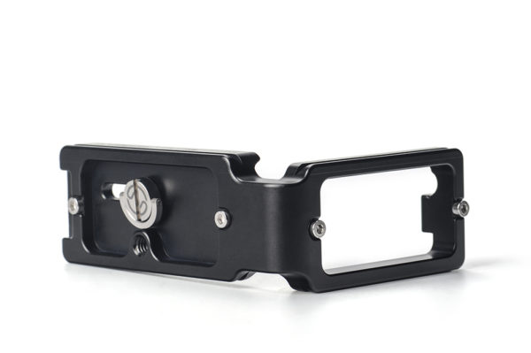 Sunwayfoto PSL-A7RIV Custom L Bracket for Sony A7RIV Quick Release L Brackets | Sunwayfoto Australia | 2